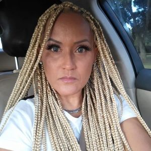 Meet your Posher, Ivonne